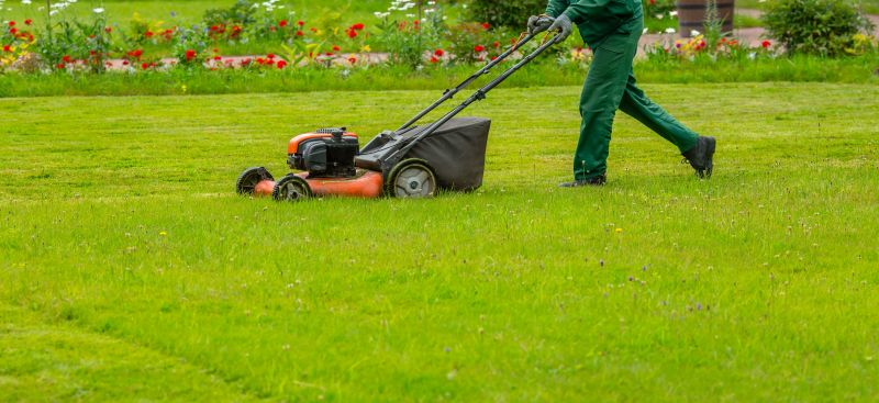 Local Unkempt Lawn Care pros at work